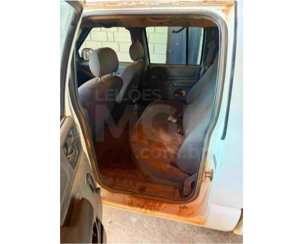 Foto de IBITURUNA/MG - Caminhonete Chevrolet / S10 28 D, 2001/2002, DIESEL 