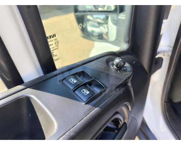 Foto de ITAÚNA/MG- IVECO DAILY 35 150CS 2020/2021- PA13426