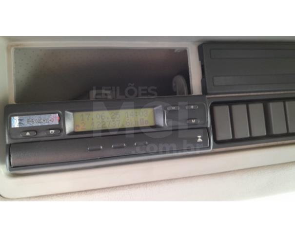 Foto de ITAÚNA MG  VOLVO VM 330 6X4R NO CHASSI - 330CV 7200