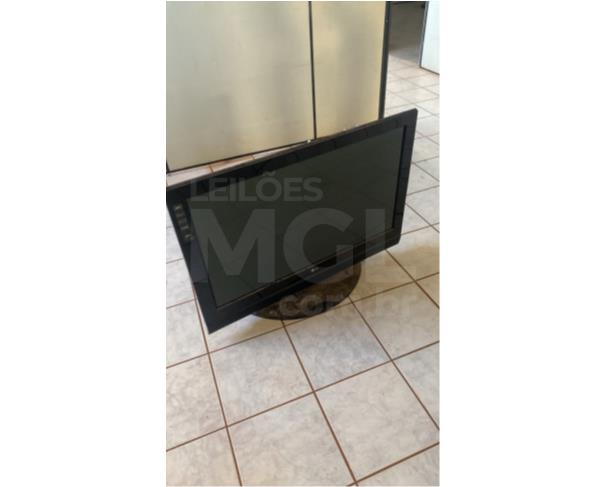 Foto de DUMONT/SP - Informática e eletrônicos – Televisores, monitores, caixa de som, impressora, CPU, microfones e etc