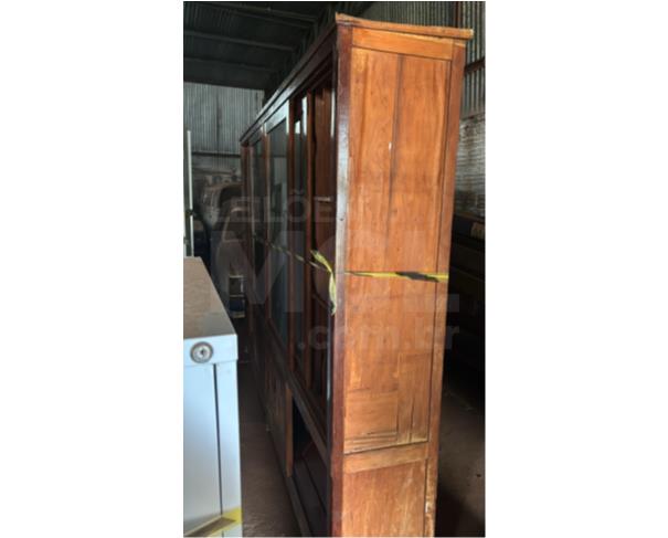 Foto de PONTES GESTAL/SP - Armários tipo vitrine, Camas com estrutura em MDP solteiro, Prateleiras de aço, e armário de madeira, Arquivos e armário de aço, Armário de aço