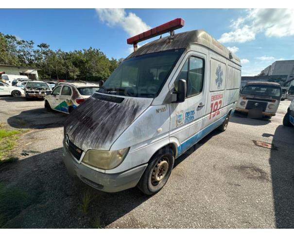 Foto de RIO DAS OSTRAS/RJ - ESP. CAMINHÃO AMBULÂNCIA I.M. BENZ REVESCAP AMB