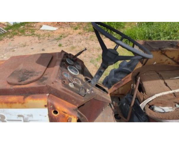 Foto de DIVINÓPOLIS/MG - Trator Agrícola CBT modelo 8440
