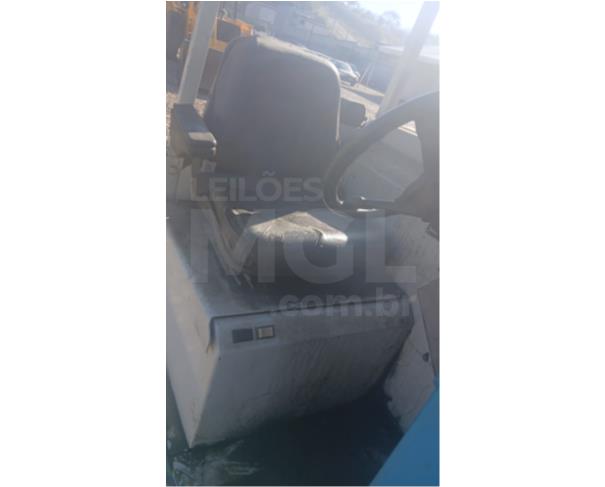 Foto de ITAÚNA/MG - VARREDEIRA DE PISO - MARCA: TENNANT, MODELO: 385 GLP - PA13373
