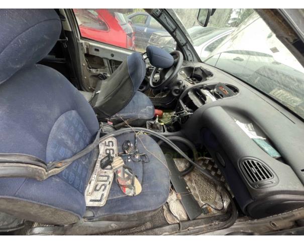 Foto de ANGRA DOS REIS/RJ-VEÍCULO CONSERVADO-PEUGEOT/206 SOLEIL-2003/2003