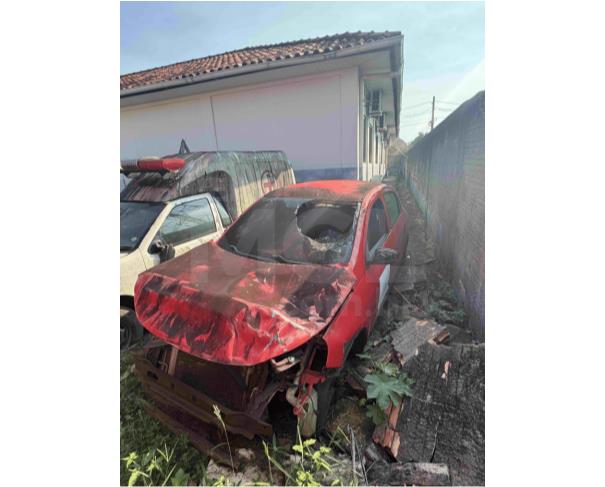 Foto de TEIXEIRÓPOLIS/GO - VW Gol 1.6, 2008/2009, FLEX, VERMELHA 