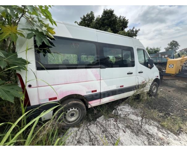 Foto de CLÁUDIO/MG- Van- Renault Master Transporte Escolar- 2014/2015