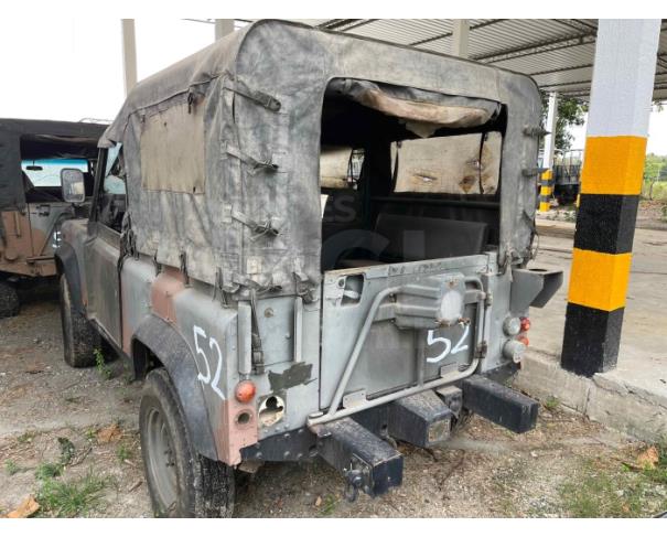 Foto de RIO DE JANEIRO/RJ- VTNE PICAPE EMP GE DEFENDER 90 1/2T 4X4 LAND ROVER