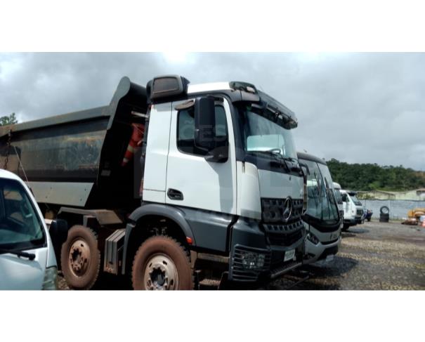 Foto de ITAÚNA/MG - CAMINHÃO M.BENZ AROCS 4851 K8X4 BASCULANTE ANO 2021/2021 - PA12772