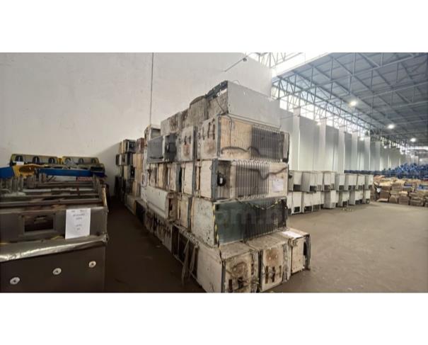 Foto de MANAUS/AM - REFRIGERADOR DOMÉSTICO E FREEZER 2 TAMPAS