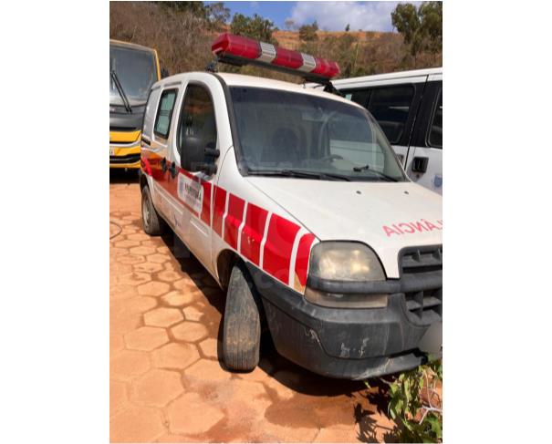 Foto de SÃO PEDRO DOS FERROS/MG - CARRO - Fiat Doblo Rontan Ambulância, 2009/2009