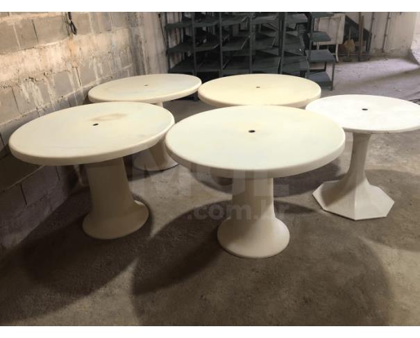 Foto de 5 MESAS DE FIBRA PARA ÁREA GOURMET E PISCINA