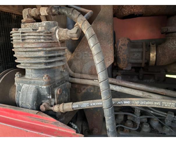 Foto de CARMO DO CAJURU MG - TRATOR MASSEY FERGUSON 680HD ANO 2006