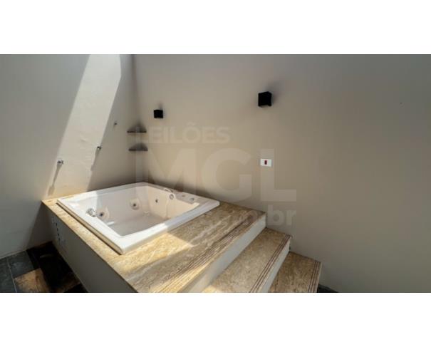 Foto de CASA DUPLEX DE ALTO PADRÃO - RESIDENCIAL TAPAJÓS - MANAUS/AM