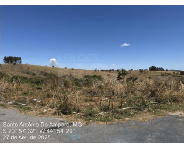 Foto de SANTO ANTÔNIO DO AMPARO/MG — Lote com área de 237m² no Residencial Ouro Branco