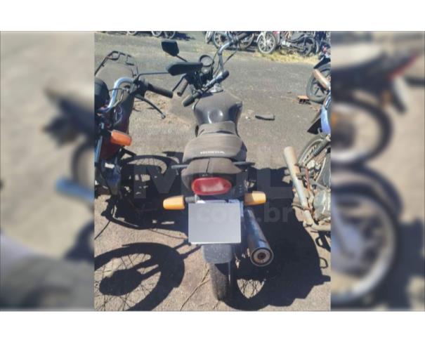 Foto de APARECIDA DE GOIÂNIA/GO - Motocicleta HONDA CG 125 Fan - PARA RETIRADA DE PEÇAS - MOTOR INSERVÍVEL
