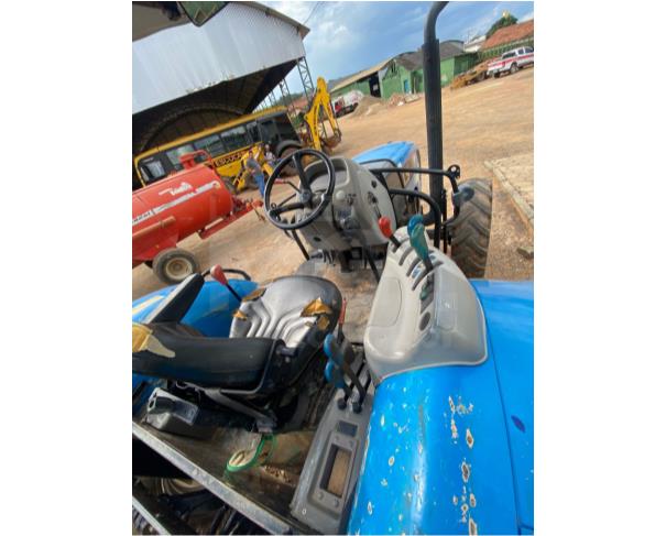 Foto de SÃO SEBASTIÃO DA BELA VISTA/MG - Trator Agrícola LS Plus 90.