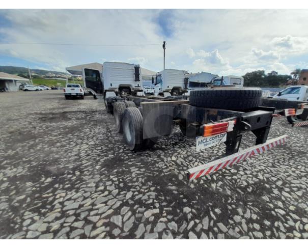 Foto de ITAÚNA MG CAMINHÃO NO CHASSI MERCEDES BENZ ATEGO 2429 - ANO 2012/2012