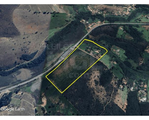 Foto de OLIVEIRA/MG - Chácara com 5.000m² no "Córrego do Sapo"