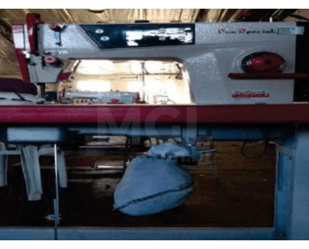 Foto de ITAÚNA/MG - Máquina de costura tipo reta Sun Special