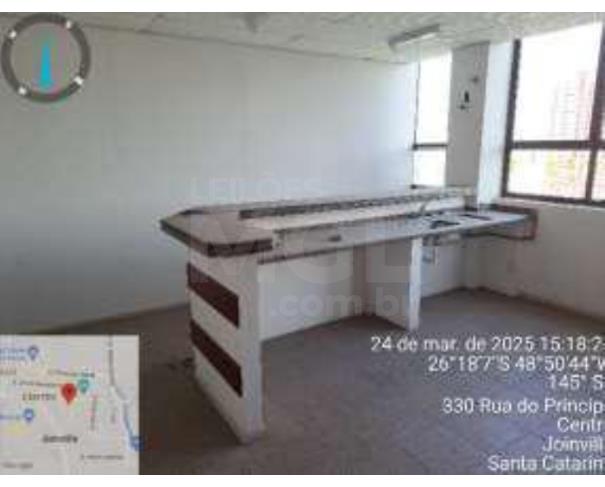 Foto de JOINVILLE/SC - Sala Comercial com 460,60m² no Ed. Manchester no Centro