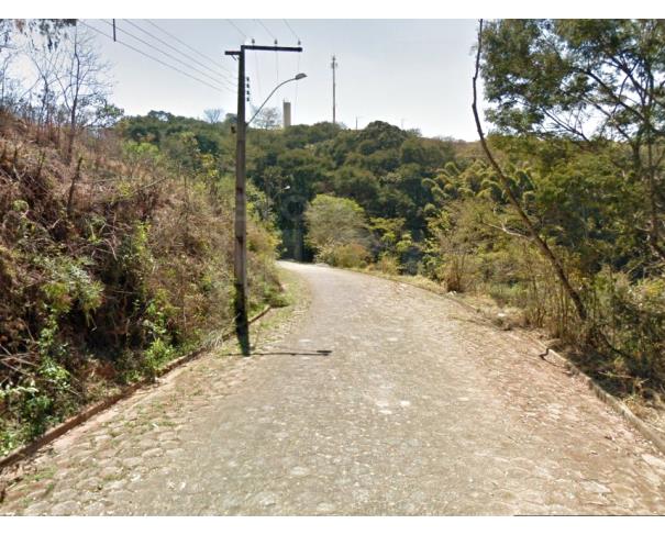 Foto de SERRANIA/MG — [Fração ideal de 1/3 da nua propriedade sobre] uma casa no centro