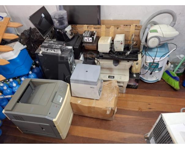 Foto de SANTA TEREZA/RS - Material de informática.