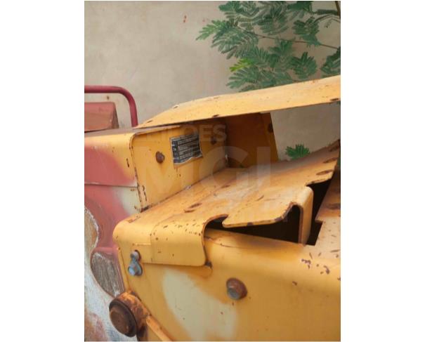 Foto de SANTA CRUZ DO RIO PARDO/SP - Triturador de Galhos; marca Vermeer, modelo BC 1000 XL