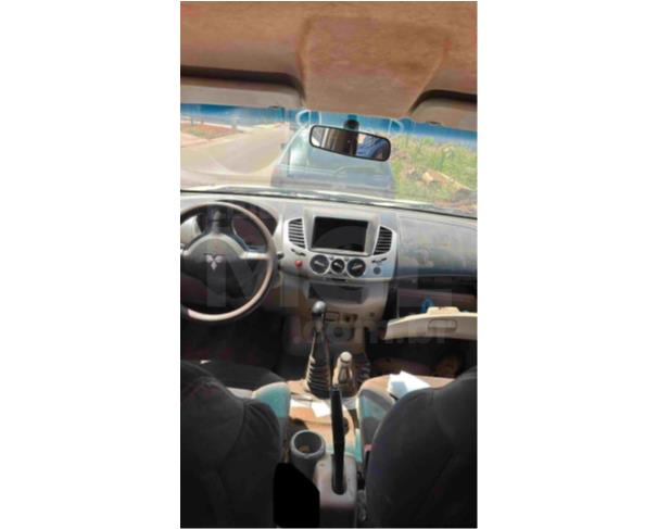 Foto de TIROS/MG - Caminhonete Mitsubishi L200 Triton GL D, 2017/2018, DIESEL 