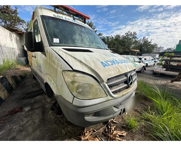 Foto de RIO DAS OSTRAS/RJ - ESPECIAL CAMINHÃO AMBULÂNCIA I.M