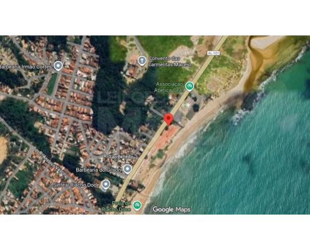 Foto de MACEIÓ/AL - Terreno com 3.505,129 m² às margens da AL-101 pé na areia, na Praia Riacho Doce