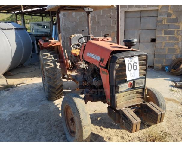 Foto de Águia Branca /ES- Trator Agrícola Ursus, modelo 3512 turbo