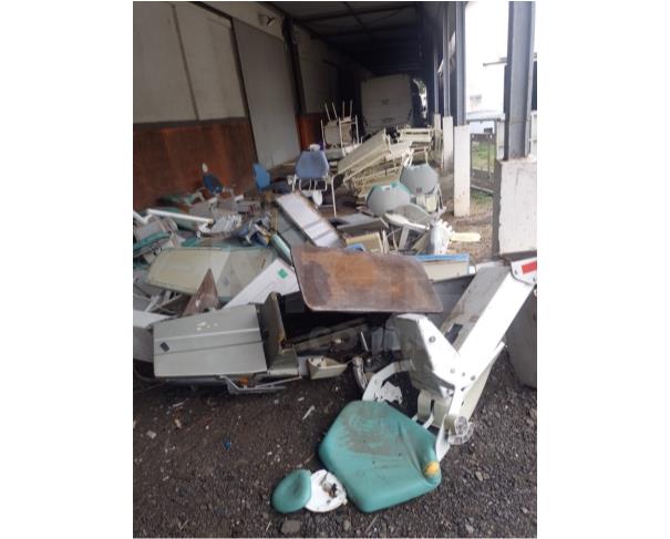 Foto de CAMPO DOS GOYTACAZES/RJ- Diversos (CPUs, ventiladores, impressoras, ares condicionados, moveis, bebedouros, micro-ondas, TV, geladeira).