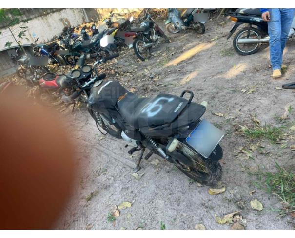 Foto de ARAGUAPAZ/GO - Motocicleta HONDA CG 125 Fan KS - PARA RETIRADA DE PEÇAS - MOTOR INSERVÍVEL