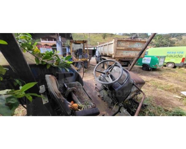 Foto de SANTA MARIA MADALENA/RJ -  Trator Agrícola New Holland TL 75E
