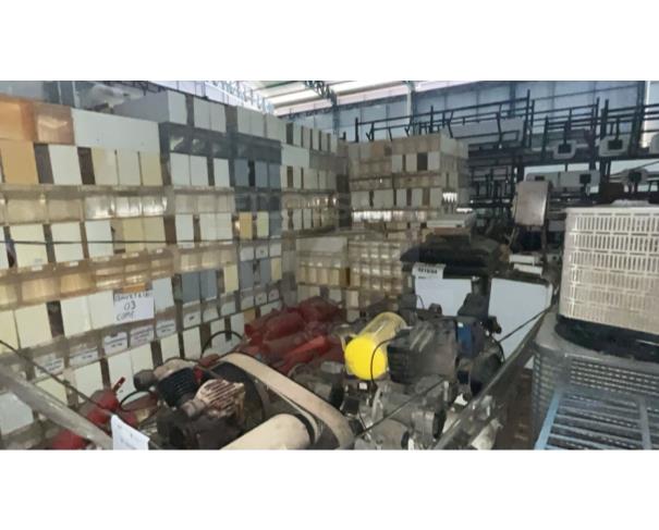Foto de MANAUS/AM - COMPRESSOR, CAFETEIRA, FOGÃO, EXTINTOR, MICROONDAS, EXAUSTOR, VENTILADOR, GAVETEIROS EM GERAL