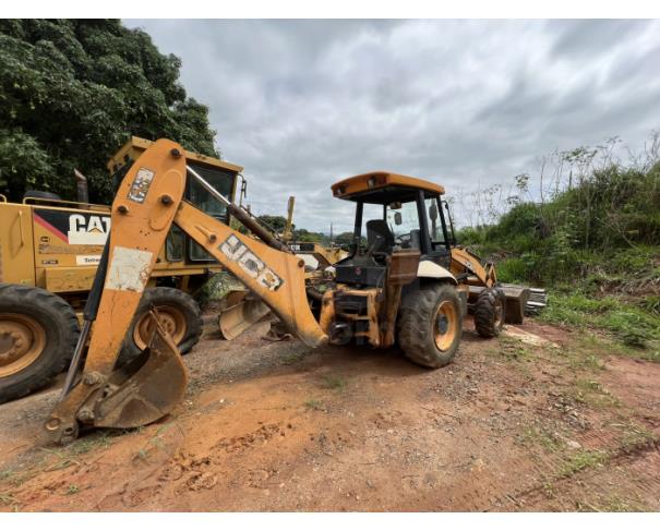 Foto de VISCONDE DO RIO BRANCO/MG- Retroescavadeira JCB, modelo 3C.