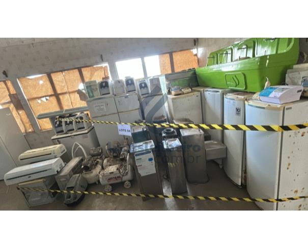 Foto de AMARGOSA/BA - Sucatas de equipamentos de refrigeração e correlatos inservíveis