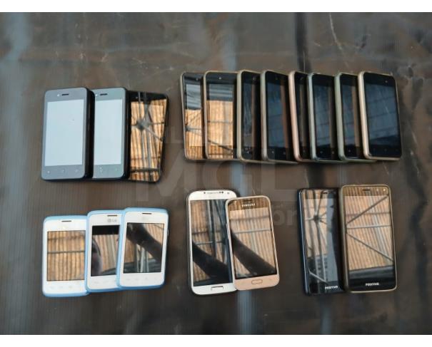 Foto de ITAÚNA/MG - KIT CONTENDO 18 CELULARES PARA ASSISTENCIA TECNICA