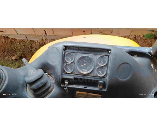 Foto de IBITURUNA/MG - Retroescavadeira Randon RK406, cor amarela