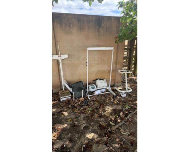 Foto de ADUSTINA/BA - Carteiras escolares e demais sucatas inutilizáveis (Sucatas)