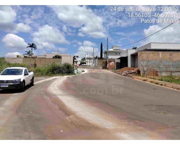 Foto de PATOS DE MINAS/MG - Lote urbano com área de 4.523,46 m², localizado no bairro Altos dos Caiçadas 