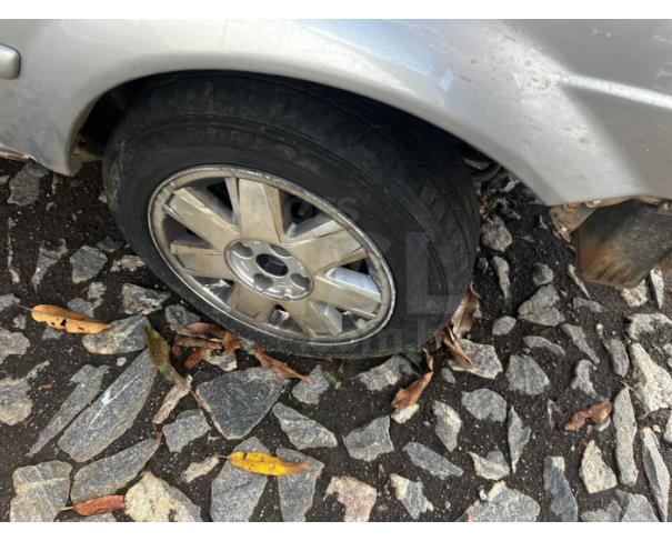 Foto de ITAÚNA/MG- VW SANTANA 2.0 MI 2P E 4P 2001/2001- PA12607