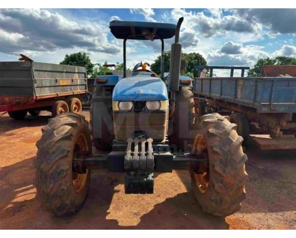 Foto de TIROS/MG - Trator Agrícola New Holland, modelo TT4030