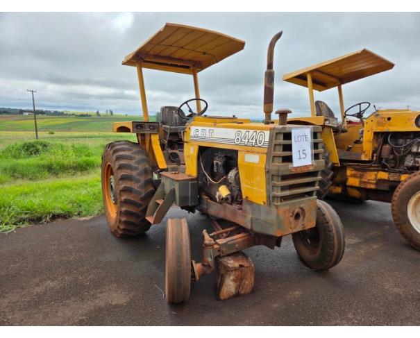 Foto de LONDRINA/PR - TRATOR AGRÍCOLA 4X2 MARCA CBT, MODELO 8440