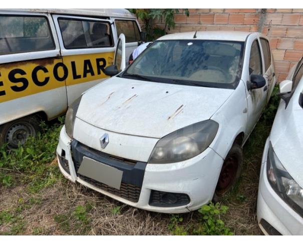 Foto de SERRA AZUL DE MINAS/MG- (CARRO) Renault / Sandero Authentique 1.0 16V