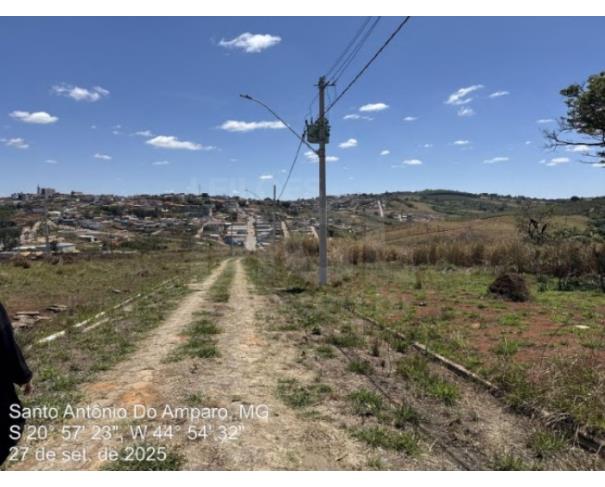 Foto de SANTO ANTÔNIO DO AMPARO/MG — Lote com área de 200m² no Residencial Ouro Branco