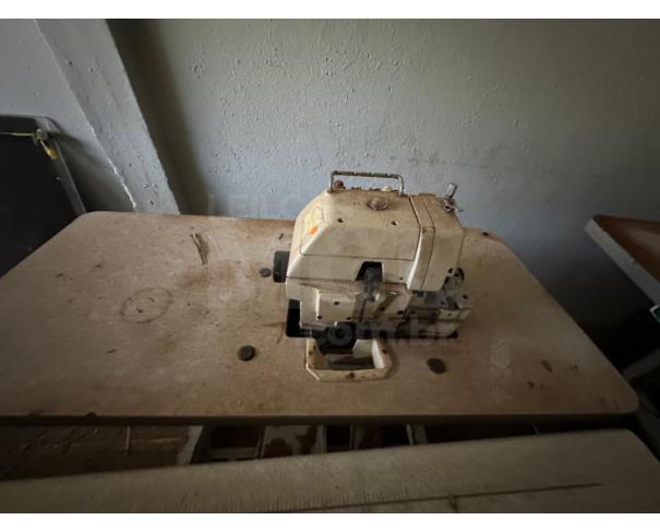 Foto de  SALES/SP - MÁQUINA DE COSTURA