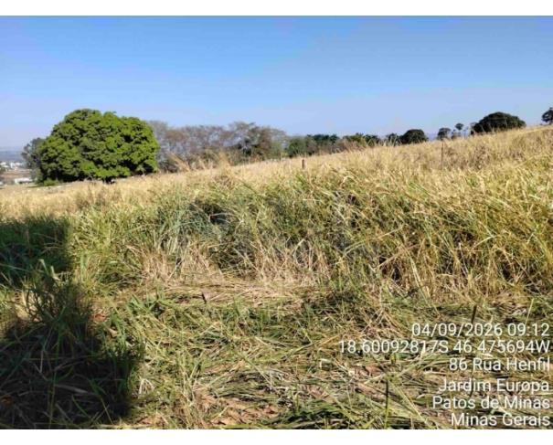 Foto de PATOS DE MINAS/MG - Lote urbano com área de 9.757,28 m², localizado no bairro Morada da Serra