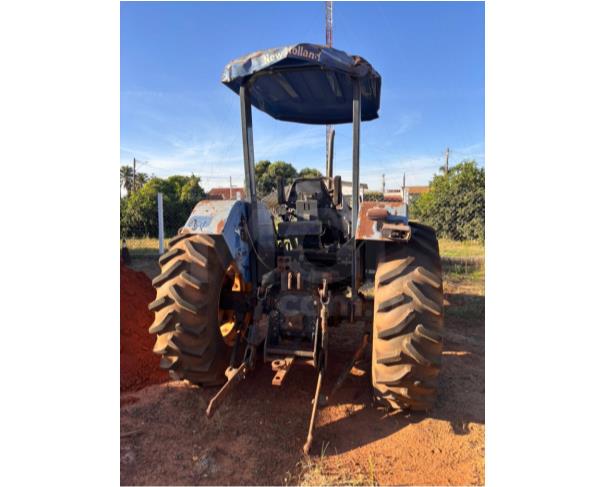 Foto de PONTES GESTAL/SP - Trator Agrícola New Holland, modelo TL75E